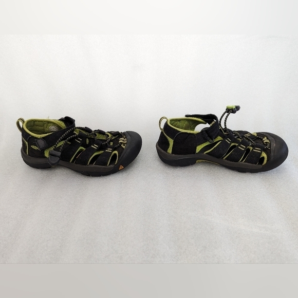 KEEN black and green kids sandals boys size 2 - Picture 5 of 9